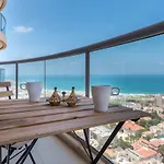 Cosy And Sunny Apartment In Nevet Tsedek With Pool